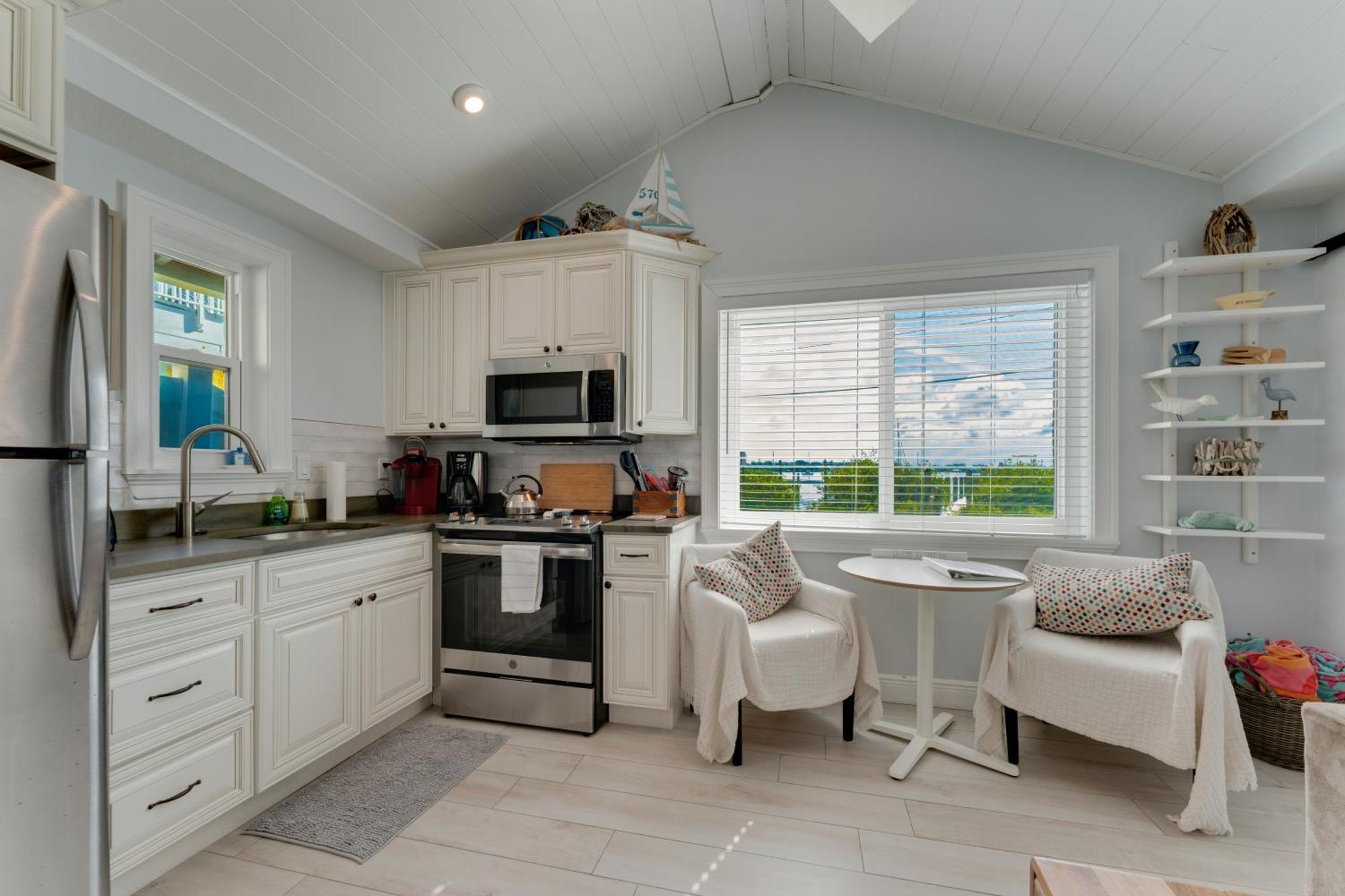 Tides Inn On The Bay Vacation Homes เบรเดนทันบีช ภายนอก รูปภาพ