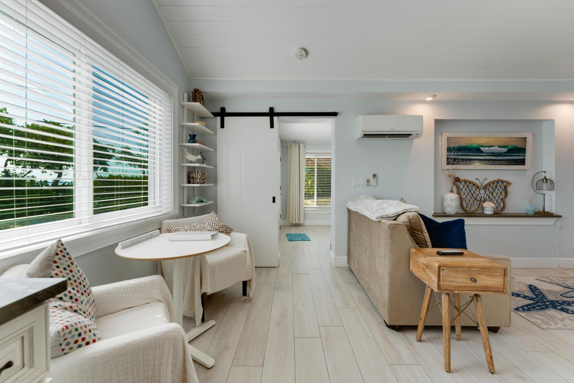 Tides Inn On The Bay Vacation Homes เบรเดนทันบีช ภายนอก รูปภาพ